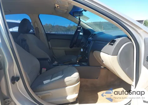 2010 Ford Fusion Se from USA, damaged, VIN 3FAHP0HG1AR218651